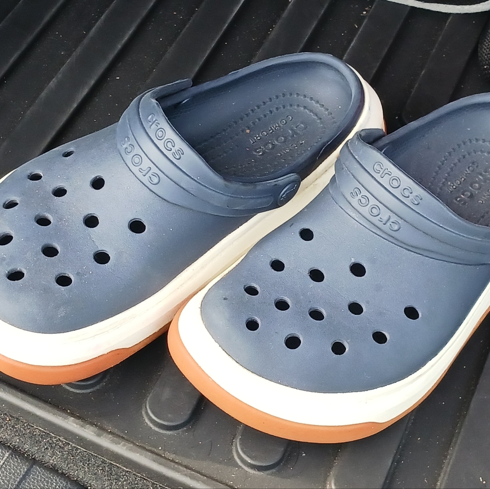 Crocs